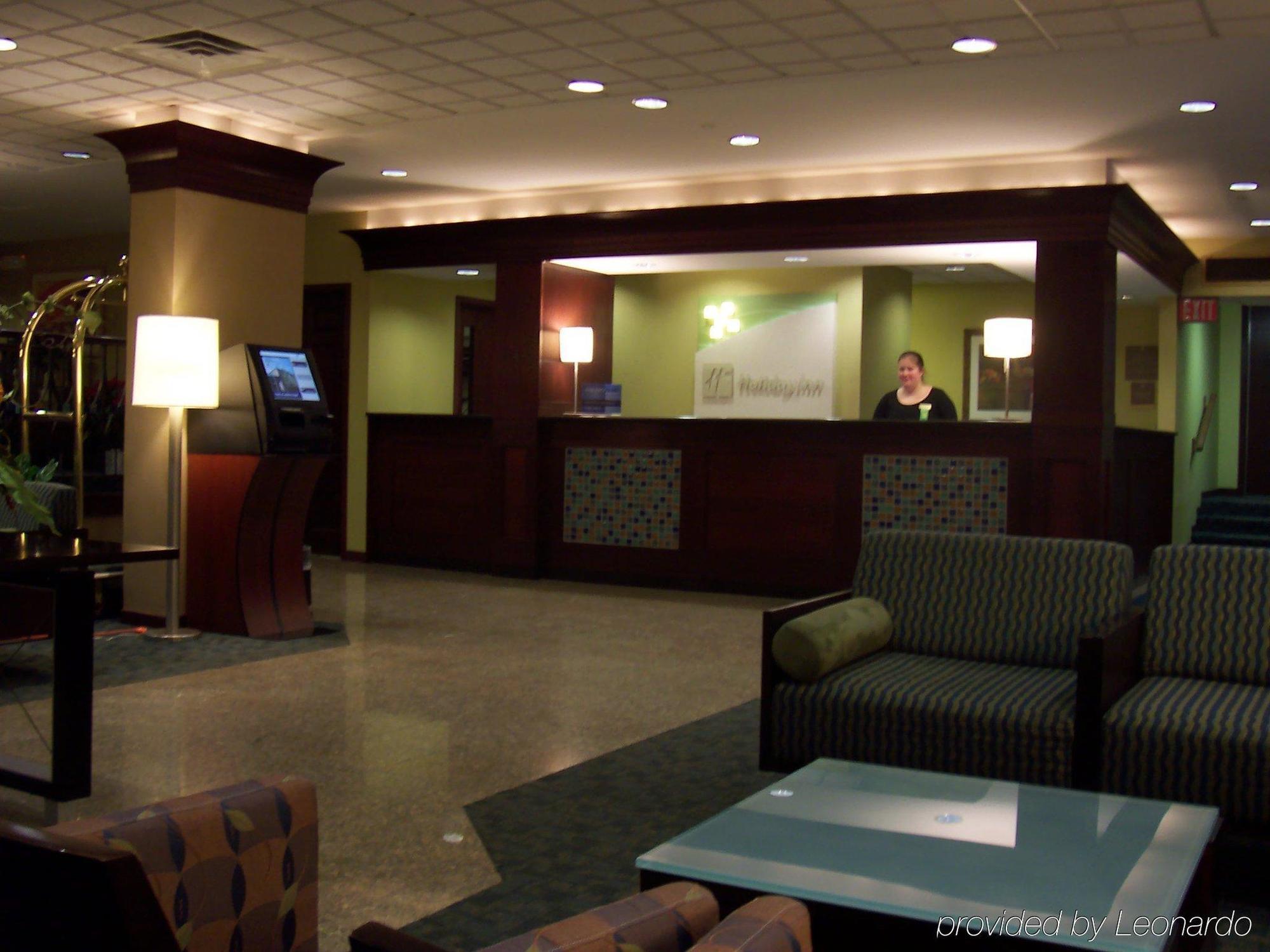 Holiday & Chicago-carol Stream Wheaton By Ihg Carol Stream