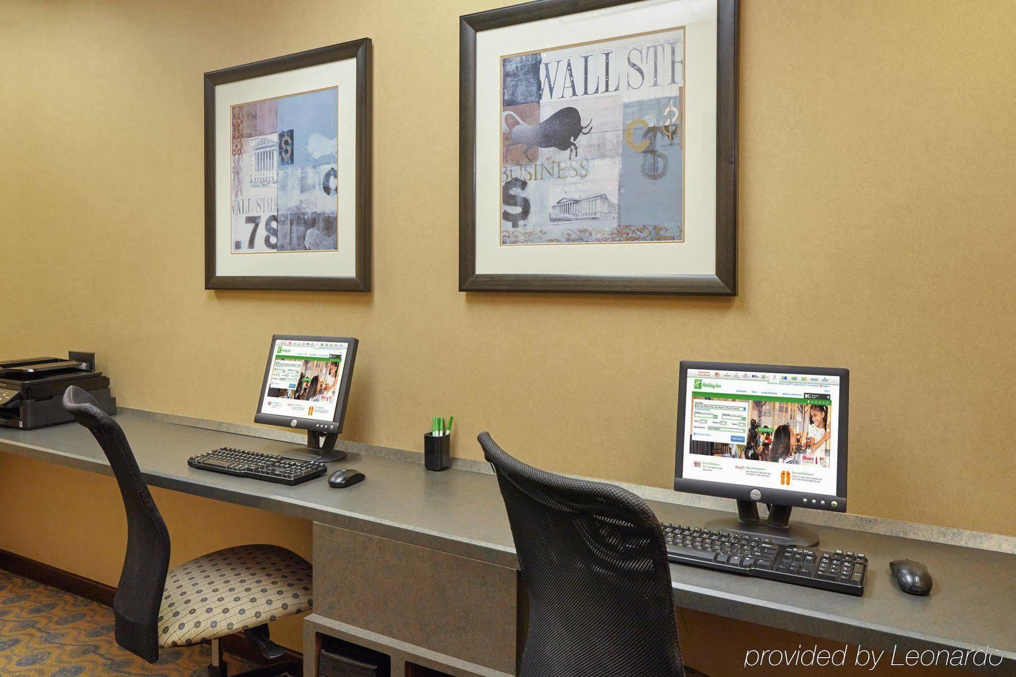 Holiday & Chicago-carol Stream Wheaton By Ihg Hotel 3*