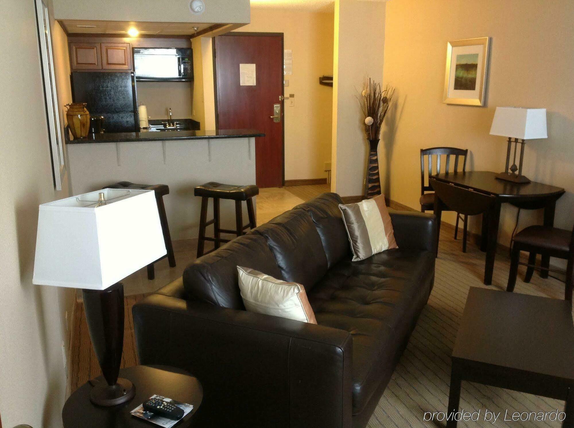& Chicago-carol Stream Wheaton By Ihg Carol Stream